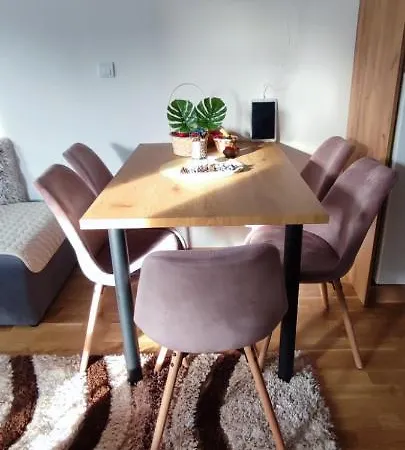 아파트 Verona Lakic *