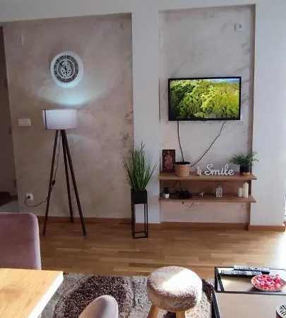 아파트 Verona Lakic